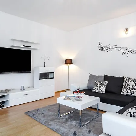 House With A Parking Space Marina, Trogir - 11767 Semesterbostad