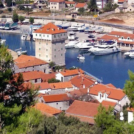 Nyaraló House With A Parking Space Marina, Trogir - 11767 Marina